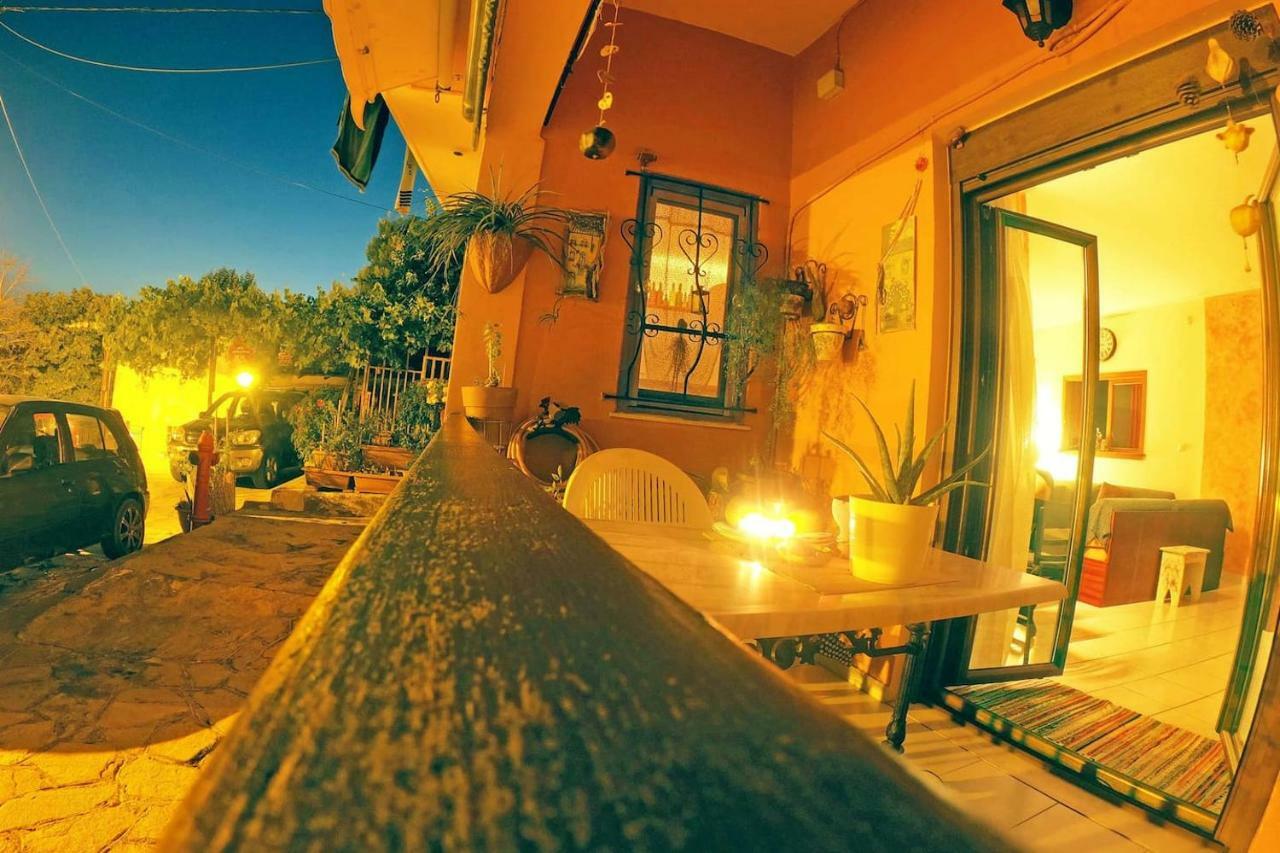 Victoria's Apartment *